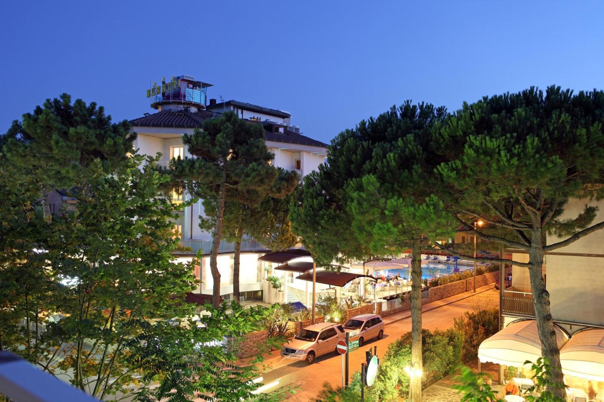 Hotel Buratti Cervia Esterno foto